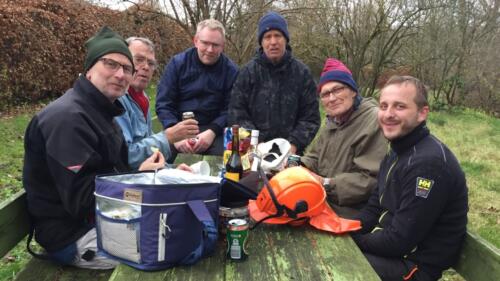 2019 Arbejdsdag_Efterår. Arbejdsholdet holder pause. Foto: Birgit