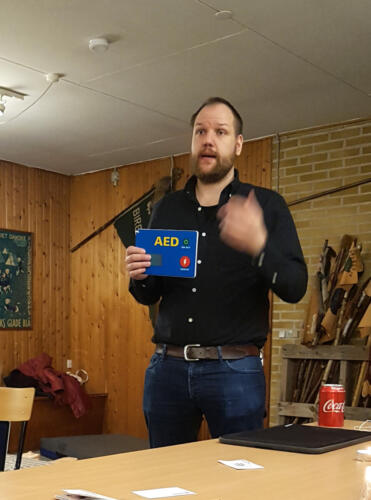 Stig Søgård underviste i hjerte-lunge-redning