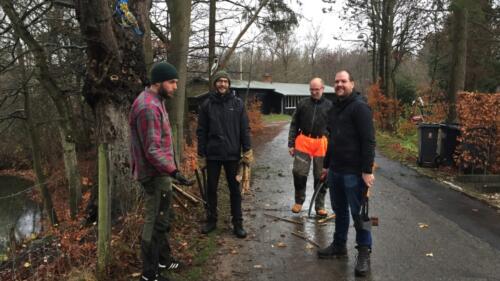 Arbejdsdag_2021_11_28. Mathias, Mads, Niller og Stig efter beskæringsarbejdet