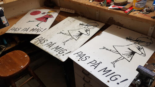 Pas På Mig Skilte fra Stubbevang og Rytterstien